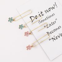 TUTU 5pcs/box cherry blossom Paper Clips De Papel Notes DIY Bookmark Metal Binder Clips Clips Notes Letter Paper Clips H0333