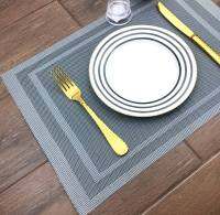 [ส่งไวจากไทย]เสื่อรองจานพลาสติก ที่รองจาน PVC Placemat ทนความร้อน เข้าเครื่องล้างจานได้ ขนาด 30x45cm. Twin Fish รหัสPPM-123