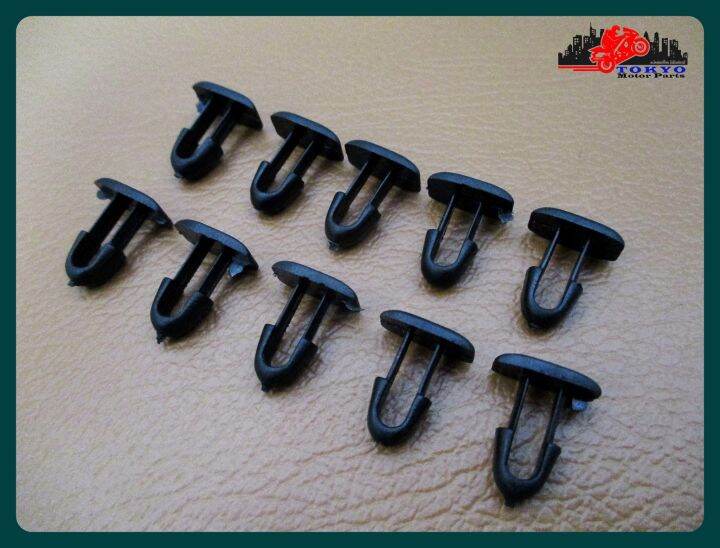 toyota-corolla-ae111-bonnet-dewatering-rubber-locking-clip-black-set-10-pcs-02-กิ๊บรีดน้ำฝากระโปรง-สีดำ-10-ตัว-สินค้าคุณภาพดี