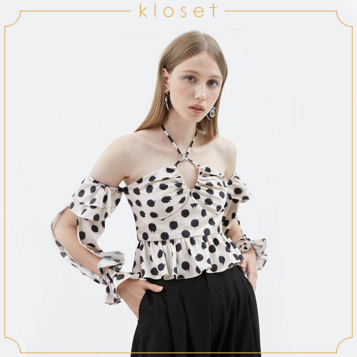 kloset-off-shoulder-top-pf21-t001-เสื้อปาดไหล่-ผูกคอ-ผ้าลายจุด-ชายเสื้อแต่งระบาย-เสื้อแขนยาว-เสื้อผู้หญิง-เสื้อผ้าแฟชั่น