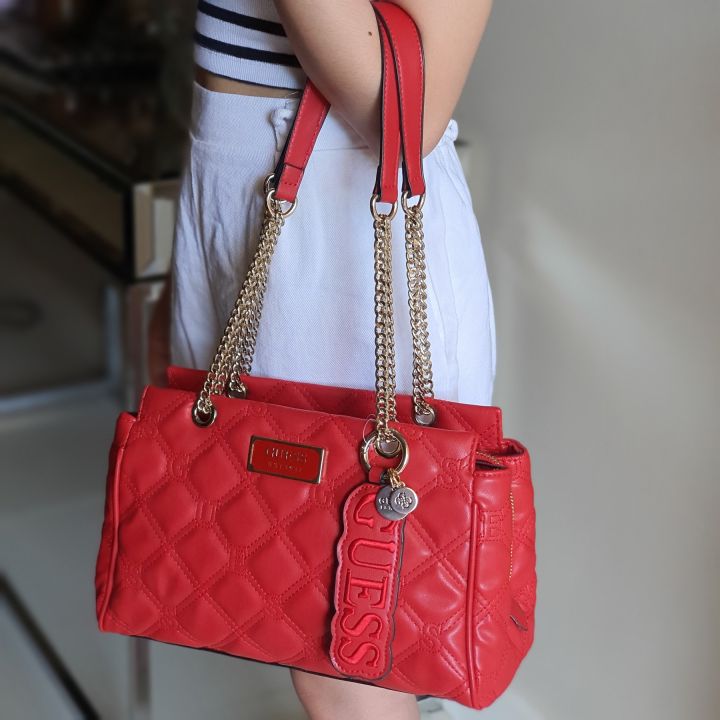 Original Guess Elliana Chic Quilted Handbag in PU Leather with Chain Strap  Women's Shoulder Bag - Red
