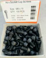 สกรูน็อตหัวจมดำ M8x15mm (ราคายกกล่องจำนวน 100 ตัว)ขนาด M8x15mm Grade : 12.9 Black Oxide BSF น็อตหัวจมดำหกเหลี่ยม ความแข็ง 12.9 แข็งแรงได้มาตรฐาน