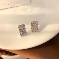 Fashion earrings ต่างหูเงินแท้925 เวอร์ชั่นเกาหลีแฟชั่น style รูปแบบใหม่ (สินค้าพร้อมจัดส่ง)