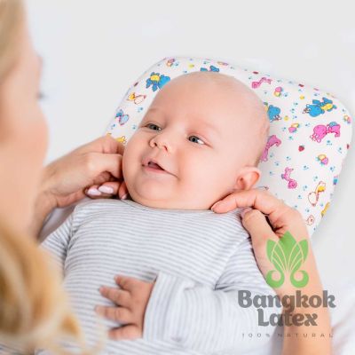 หมอนสำหรับเด็กทารก 0-2 year ขนาด [ 30 × 25 × 5 cm ] ออกแบบให้มีหลุม 2 ระดับ  ผลิตจากยางพาราแท้ 💢💢 Latex 100% Natural 💢💢 - Bangkok Latex