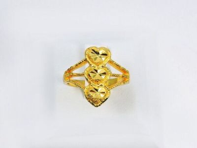 apata jewelry แหวนทองชุบ2สลึง ลาย3หัวใจ ทองชุบ ชุบทองแท้ เศษทองแท้เยาวราช ทองปลอมไม่ลอก ทองไมครอน ทองปลอมไม่ลอกไม่ดำ สวยเหมือนแท้ บล็อคสวย