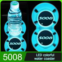 แผ่นไฟ Led หลากสีแผ่นถ้วยน้ำเสื่อกรูฟ Selimut Mobil ถาดรองแก้วน้ำสำหรับรถยนต์เปอโยต์5008