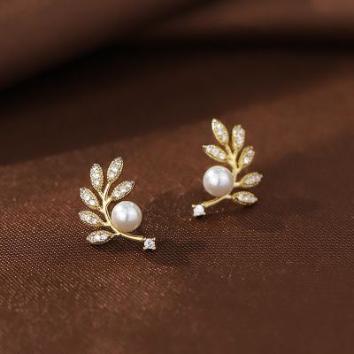 Fashion Hot Sale Vintage Tiny Leaf Pearl Stud Earrings For Women Korean Elegant Rose Zircon Earrings Temperament Joker Jewelry