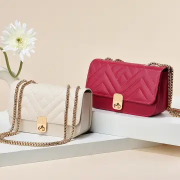 Buy Luxury CHANEL 22S CC In Love Heart Pink Lambskin Belt Bag | Exclusive  Discount at REDELUXE
