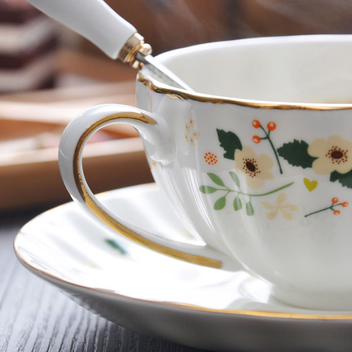 fashion-tea-cups-and-saucers-tea-party-bone-china-porcelain-coffee-cup-espresso-tazas-de-cafe-teacup-teapot-home-drinking-200ml