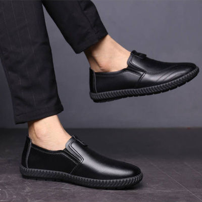 [ส่งเร็วพิเศษ!] รองเท้าหนังผู้ชาย รองเท้าทำงาน สีดำและน้ำตาล รองเท้าผู้ชาย แฟชั่น เรียบง่ายและเป็นที่นิยม รองเท้าหนัง