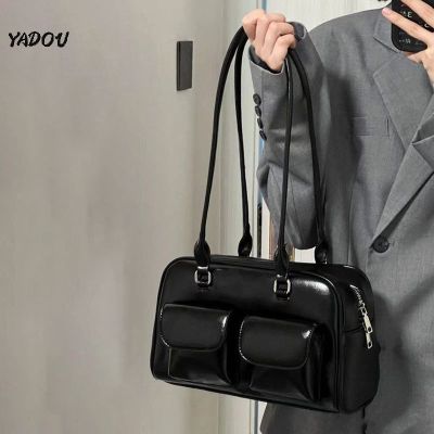 YADOU กระเป๋าสตรีเกาหลี Glossy Black สิทธิบัตรหนังไหล่กระเป๋า Retro Preppy สไตล์ความจุสูงวิทยาลัยนักเรียนพร็อพกระเป๋า