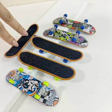 Mini Fingerboard Finger Skateboards Toy - Professional Fingerboards Finger  Board Toy Set Creative Fingertips Movement Mini Skateboards Finger Sports  Party Favors Novelty Toy for Kids 