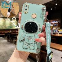 YiaMia เคสโทรศัพท์แฟชั่นสำหรับ VIVO Y85 V9 1723 1726 1727 Y66 Y67 V5S Y77เคสมือจับสำหรับโทรศัพท์มือถือ Y77E Y95 Y93 Y91 Y91C V7 Y79บวก Y76 Y71การ์ตูนนักบินอวกาศน่ารักส่วนบุคคลเคสโทรศัพท์เคสโทรศัพท์ TPU นุ่มโลหะด้วยไฟฟ้า6D พร้อมสายคล้องคอ