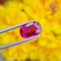 พลอยรูเบลไลท์ น้ำหนัก 4.10 กะรัต (Natural Rubellite) สีม่วงอมชมพู รูปร่างไข่ สีสวยเหมือนดอกกุหลาบ พลอยดิบไม่มีการฉายสี หรือเผา ภายในเนื้อมีตำหนิ