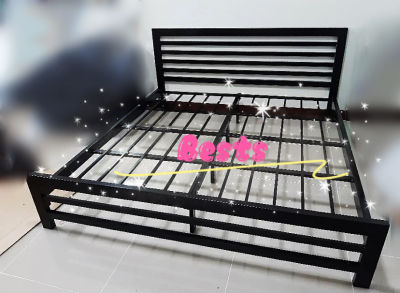 BESTS เตียงเหล็กกล่องเเข็งเเรง ระเเนงเเนวนนอน ขนาด 5 ฟุต สีดำ
