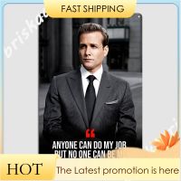 สูท Harvey Specter โลหะโลโก้วินเทจภาพจิตรกรรมฝาผนังสแควร์โรงภาพยนตร์ห้องนั่งเล่นดีบุกโลโก้โปสเตอร์ 20 * 30 ซม