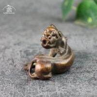 Antique Copper Lucky Beast PiXiu Playing Ball Figurines Home Decoration Crafts Retro Animal Small Statue Feng Shui Desk Ornament