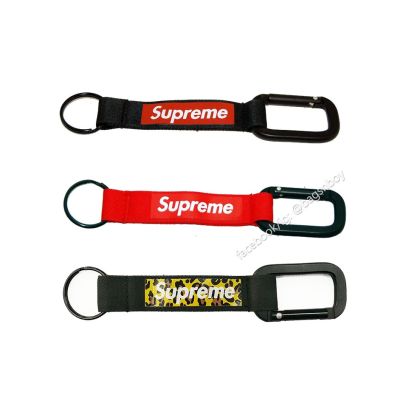 Supreme​ พวงกุญแจ​เกี่ยว​หู​กางเกง​ สาย​ยาว​