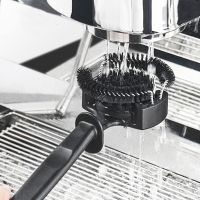 FEIFAN เครื่องทำความสะอาดใบหน้าชงกาแฟแบบอิตาลีด้ามพลาสติกขนาด51/58มม. แปรงทำความสะอาดเครื่องชงกาแฟใช้งานได้จริงอุปกรณ์ทำความสะอาดหัวแปรงทำความสะอาด