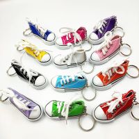 【DT】Mini Hi Top Canvas Sneaker Tennis Shoe Keychain Blue Pink White Sports Shoes Keyring Doll Funny Gifts package car accessories hot