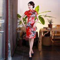 ผู้หญิง cheongsam จีนแต่งตัวชุดเหนือเข่าแบบดั้งเดิมแยกคอยืนบาง