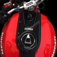 "{}" สำหรับ Ducati Monster 696 2008-2014 3D สติกเกอร์ฝาถังน้ำมันเชื้อเพลิงรถจักรยานยนต์แบบคาร์บอน