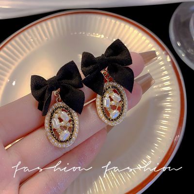 [COD] Small fragrant bowknot pearl earrings womens light luxury niche retro high-end 2022 new trendy