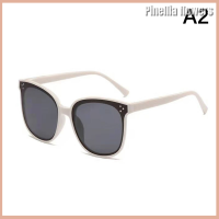 Pinellia Flowers GM Sunglasses สำหรับผู้หญิงกันแดดกันแสงยูวีแว่นตากันแดดขับรถย้อนยุคแว่นตาสีดำทรงสี่เหลี่ยมสำหรับท่องเที่ยวแบบคลาสสิก