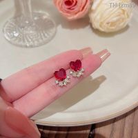 ? เครื่องประดับ S925 silver needle contracted and delicate red zircon earrings light love luxury niche microscope hearts earring web celebrity earrings