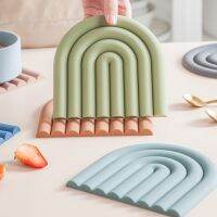 【CC】 1Pc Silicone Table Coaster Hot Dishes Pot Holder Placemat Multipurpose Resistant