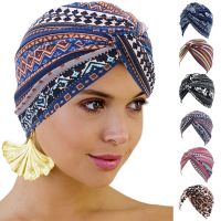 ผู้หญิง Boho จีบ Turban หมวกชาติพันธุ์ช้างลาย Head Wrap Cross Twist Knot ยืดมุสลิม Hijab Beanie Chemo หมวก