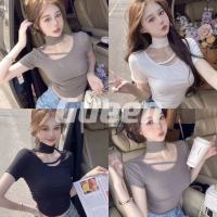 Gueen?พร้อมส่ง?เสื้อยืดคอเต่า แขนสั้น เว้าหลัง ผ้าบางใส่สบาย รัดรูป(148)