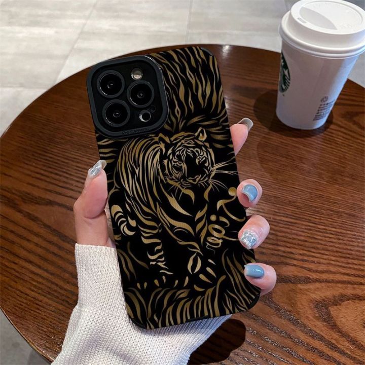 เคสโทรศัพท์-iphone-หมี-black-bottom-tiger-11pro-apple-14-mobile-phone-case-13-female-iphone12-เหมาะสำหรับ-6s-8pluspromax