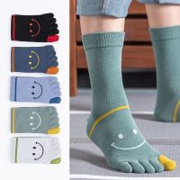 5 PairsSet Mens Sock Five fingers New Cartoon Casual Warmer High Tube Winter Socks Van Ankle Hosiery Top Funny Streetwear