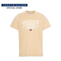 Tommy Hilfiger เสื้อยืดแขนสั้นผู้ชาย รุ่น DM0DM16831 AB4 - สีเบจ