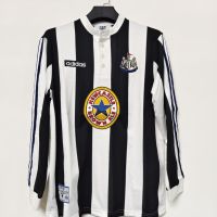 เสื้อเจอร์ซีย์ย้อนยุค95-97นิวคาสเซิ่ลใส่อยู่บ้านแขนยาว