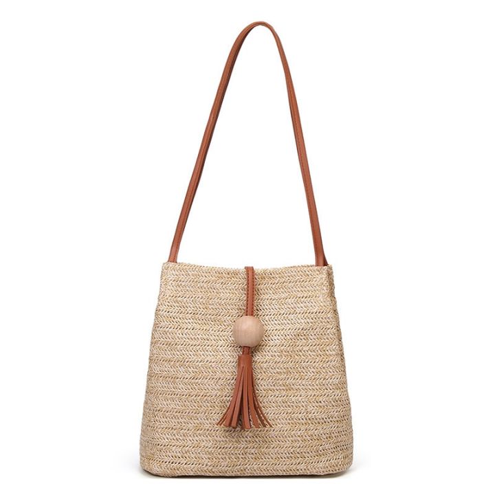 women-straw-bag-bohemian-rattan-beach-handbag-handmade-kintted-crossbody-bucket-bags-summer-tassel-beach-bag