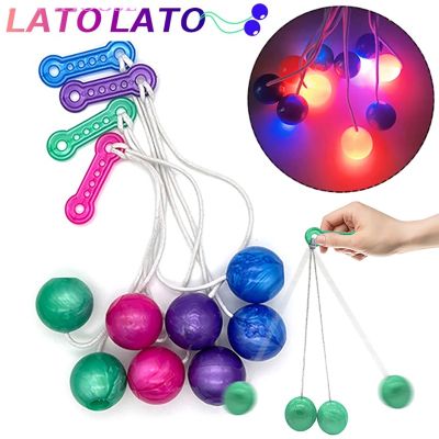 【Cai-Cai】Lato Lato LED ลูกบอลไวรัส Ori โอริ โอริ (ลัตโตโอริ) ลูกบอลหรรษา มีไฟ LED ของเล่นสำหรับเด็ก