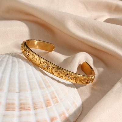 【YF】 2022 New Chunky Gold Plated Tarnish Free Waterproof Stainless Steel Jewelry For Woman Sun Moon Star Cuff Bangles Girl