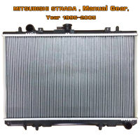 หม้อน้ำ MITSUBISHI STRADA หม้อน้ำรถยนต์ สตราด้า O.E.M โออีเอ็ม(พลาสติก+อลูมิเนียม)ปี 1995-2005 เกียร์ธรรมดา (MT) 909073