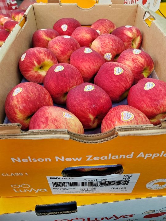 แอปเปิ้ล-แอมโปรเซีย-นิวซีแลนด์-ambrosia-nz-30-35-ลูก-ลัง-นำเข้าจากนิวซีแลนด์