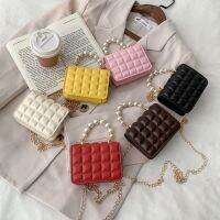 [กระเป๋าแฟชั่นร้อน688] Bolso De Hombro Con Cadena De Cuero Para Mujer Bandolera Con Asa De Perla Bolso Pequeño Portil Con Jilla De Chocolate Color Sólido Tendencia 2022