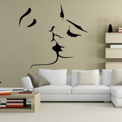 Romantic Kiss Lover Wall Sticker Kissing Man Women Vinyl Wall Mural Decorative Sticker For Bedroom Removable Couple Poster 5021