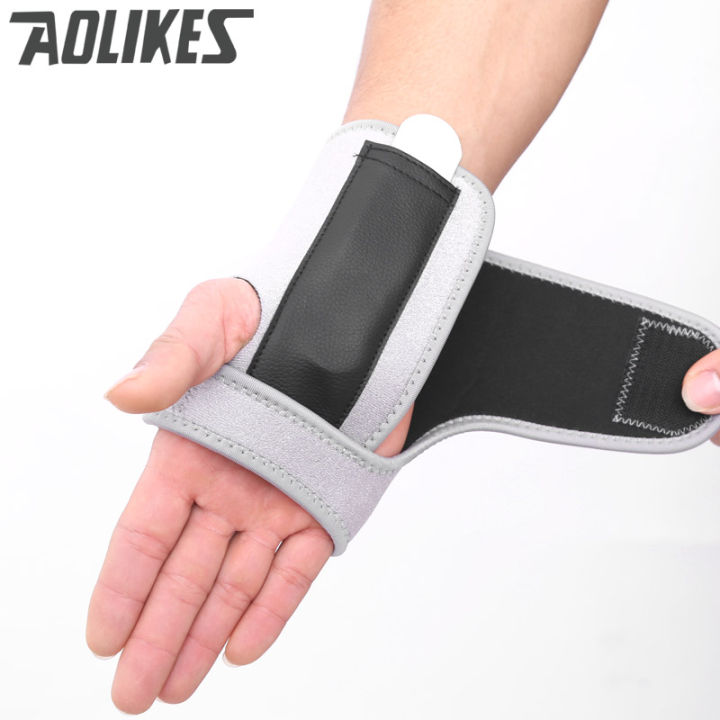 1ข้าง-adjustable-hand-brace-sport-wristband-safeสายรัดข้อมือ-เฝือกข้อมือ-ผ้ารัดข้อมือ-ผ้าพันข้อมือ-คลายกล้ามเนื้อ-office-syndrome-ช่วยป้องกันการบาดเจ็บ
