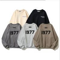 2023 NEWOversized Unisex FOG Season 8 Double Line Essentials1977สะท้อนแสง Flocking หลวมสบายๆแขนยาว Crew คอเสื้อกันหนาว