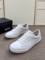 Original Ecco Mens outdoors Sports running Casual shoes sneaker A526005