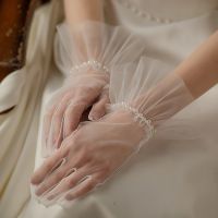 ✑ WG074 Fresh Wedding Brides Short Gloves Pearls Ruffled Edge Tulle Brides Bridesmaid White Gloves Women Pageant Prom Accessories