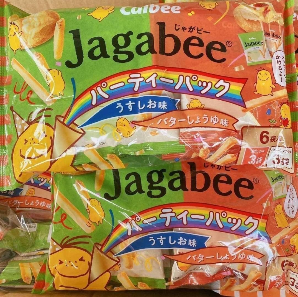 calbee-jagabee-ขนมมันฝรั่งแท่งสไตล์เฟรนช์ฟรายอบกรอบ-แบบแพครวม-2-รส-1ซองมี-6-ห่อ