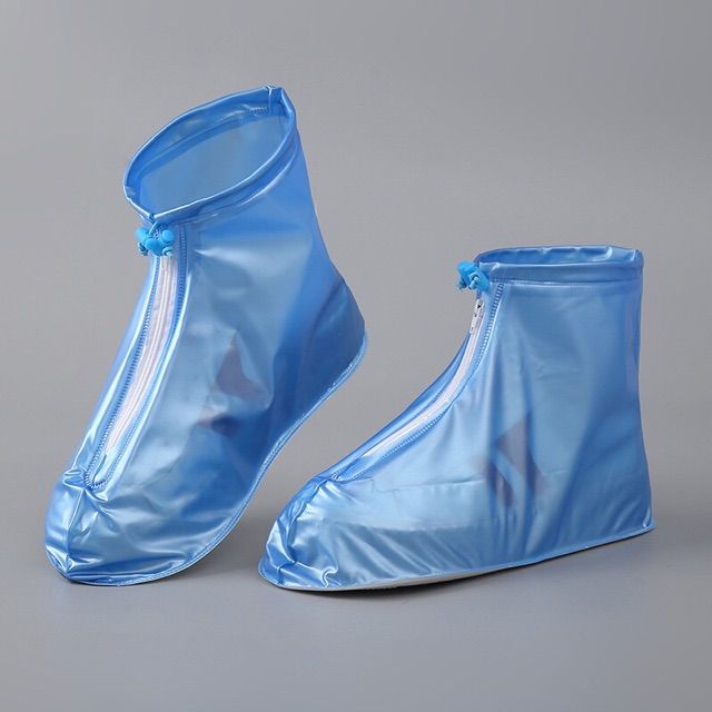 รองเท้ากันฝน-ที่หุ้มรองเท้า-ถุงคลุมรองเท้ากันน้ำ-พีวีซีทนทาน-พื้นยางกันลื่น-ใส่เดินสบาย-รองเท้ากันน้ำ-waterproof-shoe-cover-ivvy