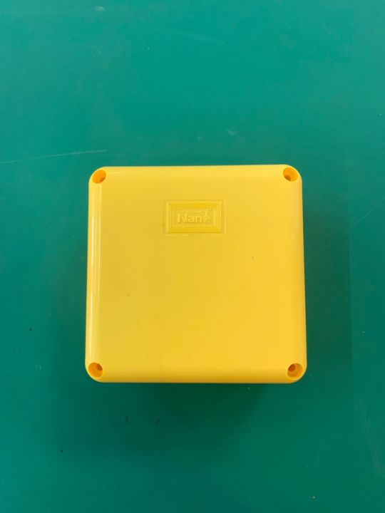 กล่องพักสายไฟ-กล่องแยกสายไฟ-กล่องกันน้ำ-สี่เหลี่ยม-สีขาว-สีเหลือง-ขนาด-2x4-4x4-สำหรับพักสายไฟ-แยกท่อไฟ-และงานกล้องวงจรปิดหรืองานไฟฟ้า